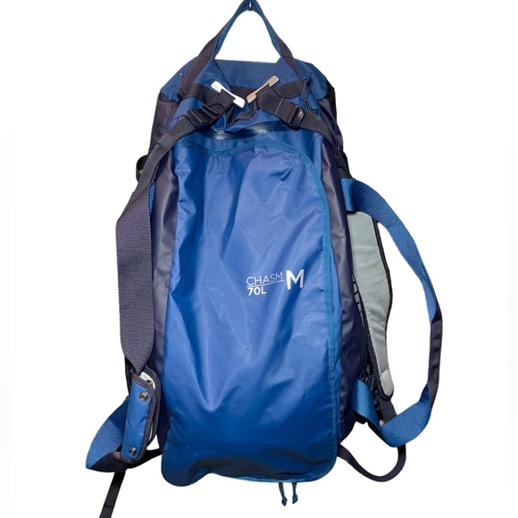 Thule Bags Thule Chasm Travel Duffel Bag Poseidon 7l Poshmark